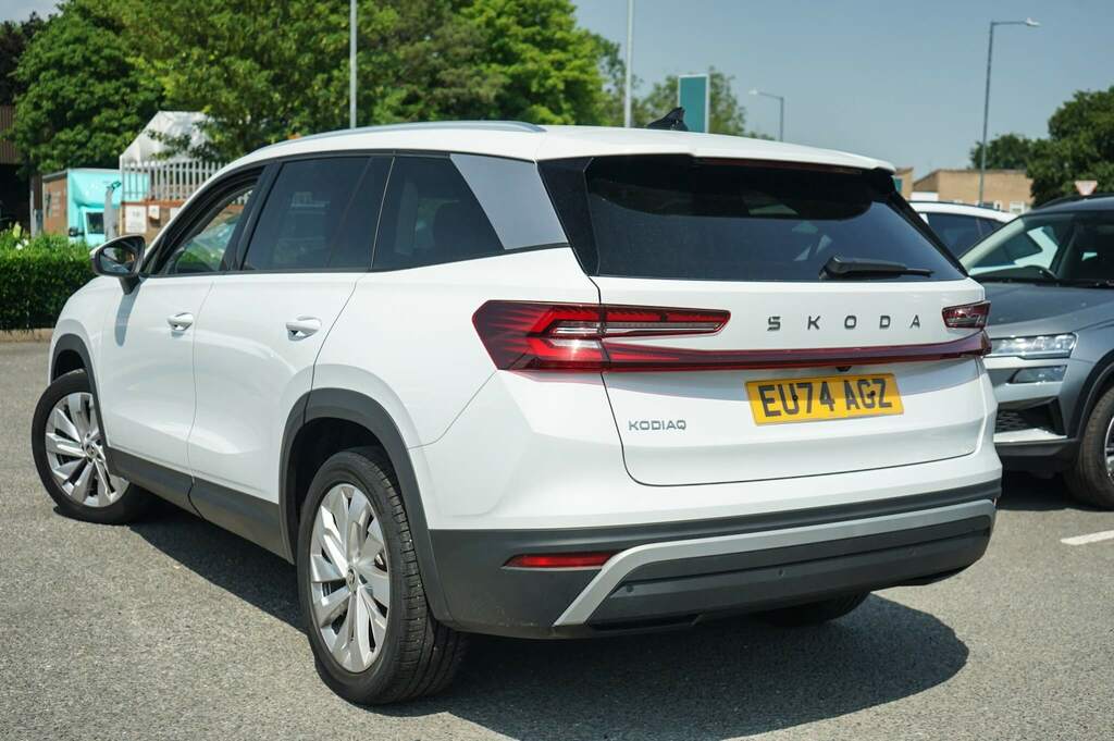 Skoda Kodiaq 1.5 Tsi E-tec Se L Dsg 7 Seat EU74AGZ White #3
