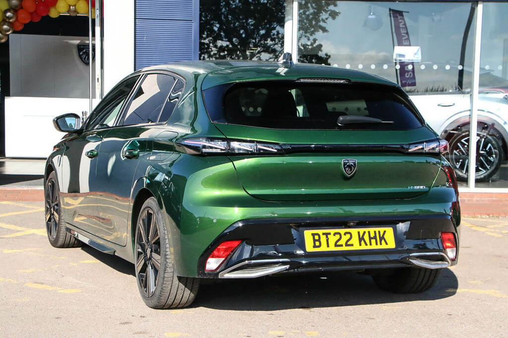 Peugeot 308 1.6 Plug-in Hybrid 225 Gt Premium E-eat8 BT22KHK Green #2