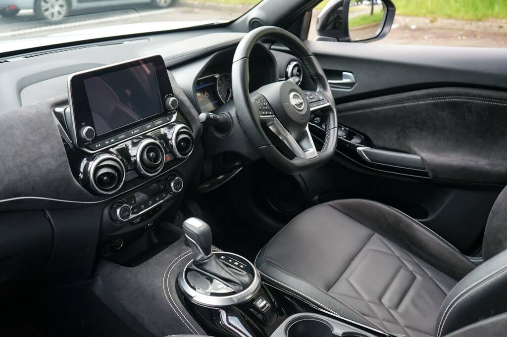 Nissan Juke 1.0 Dig-t 114 Tekna Dct DL72CYC Silver #2