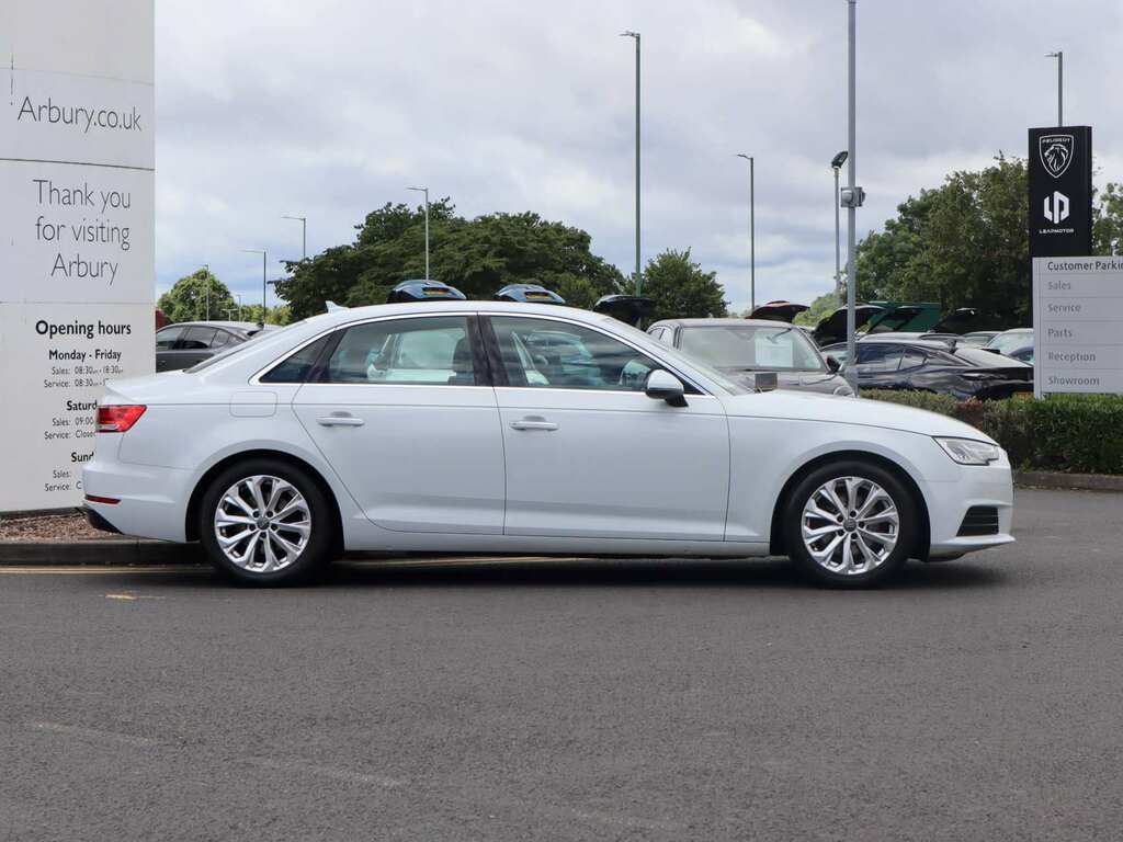 Audi A4 2.0 Tdi Ultra Se S Tronic White #5
