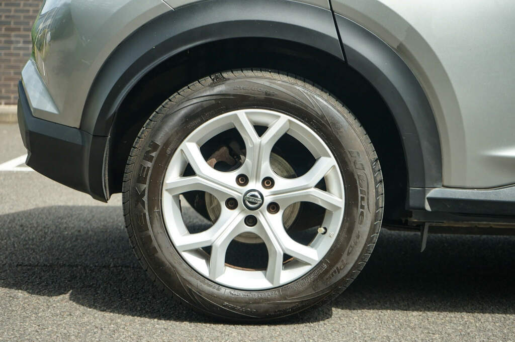 Nissan Juke 1.0 Dig-t 114 N-connecta BG21NMZ Silver #5