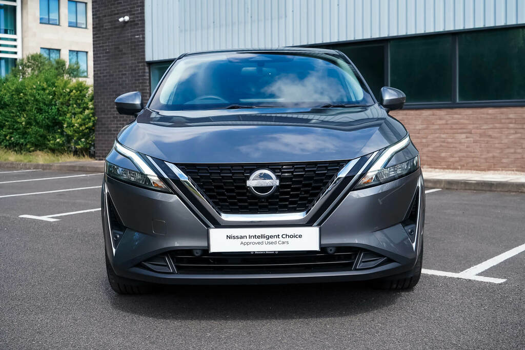 Nissan Qashqai 1.3 Dig-t Mh 158 N-connecta Xtronic Grey #2