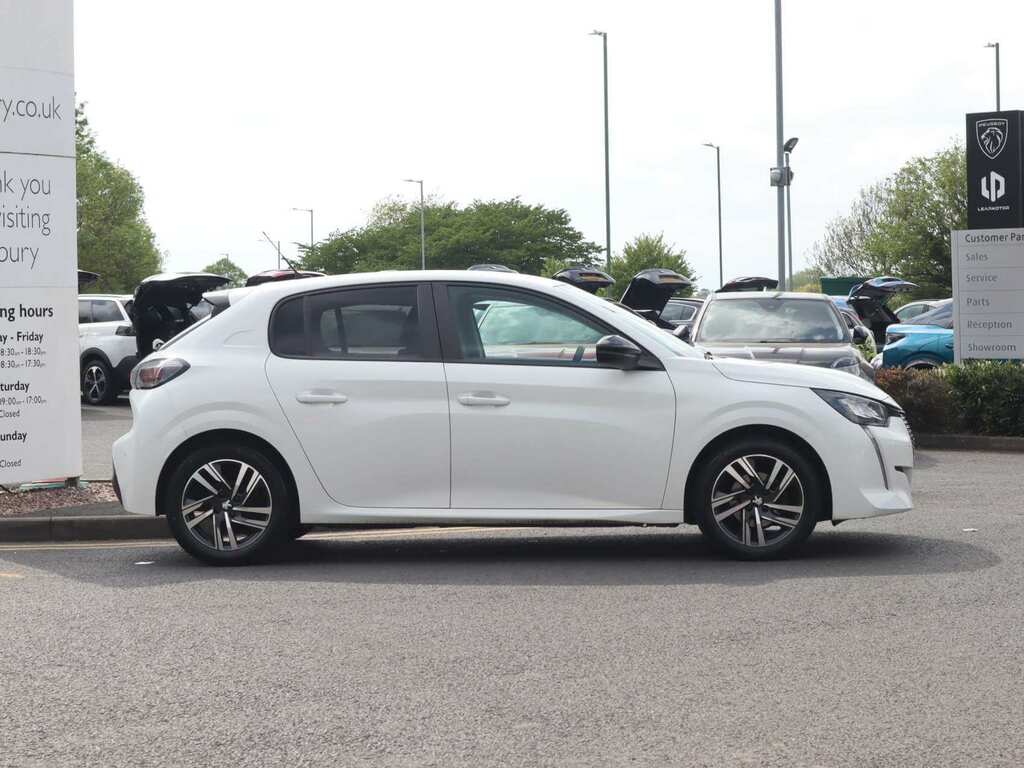 Peugeot 208 1.2 Puretech Active Premium White #3
