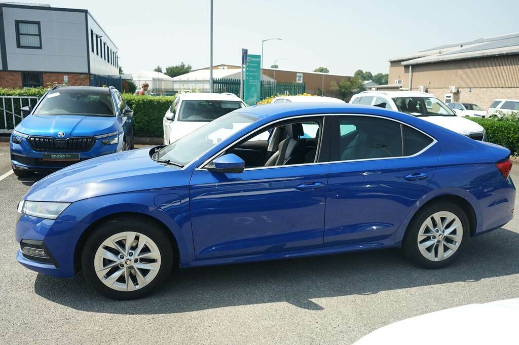 Skoda Octavia 1.4 Tsi Iv Se L Dsg YF73NWJ Blue #4
