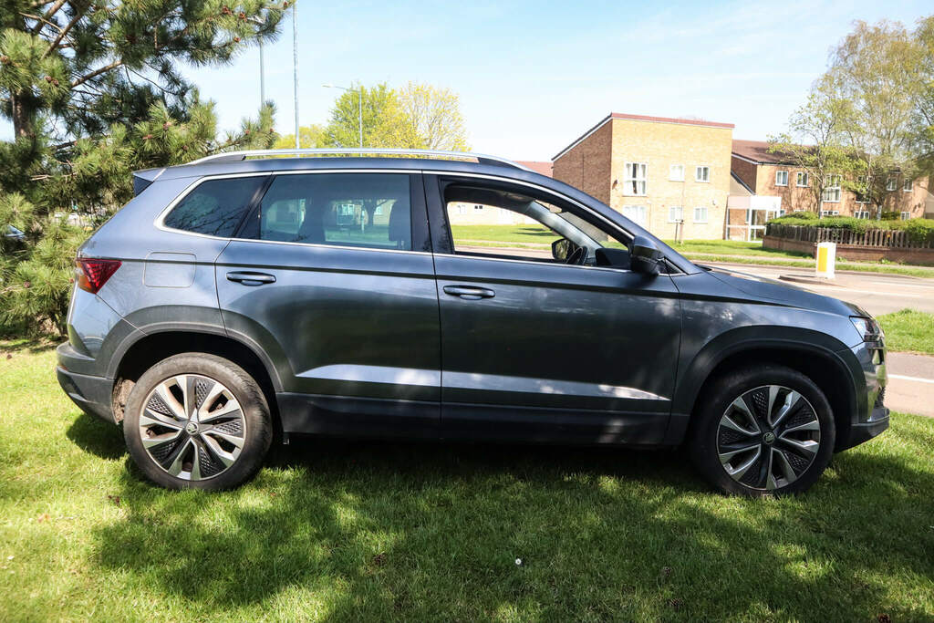 Skoda Karoq 1.5 Tsi Se L Dsg Grey #4