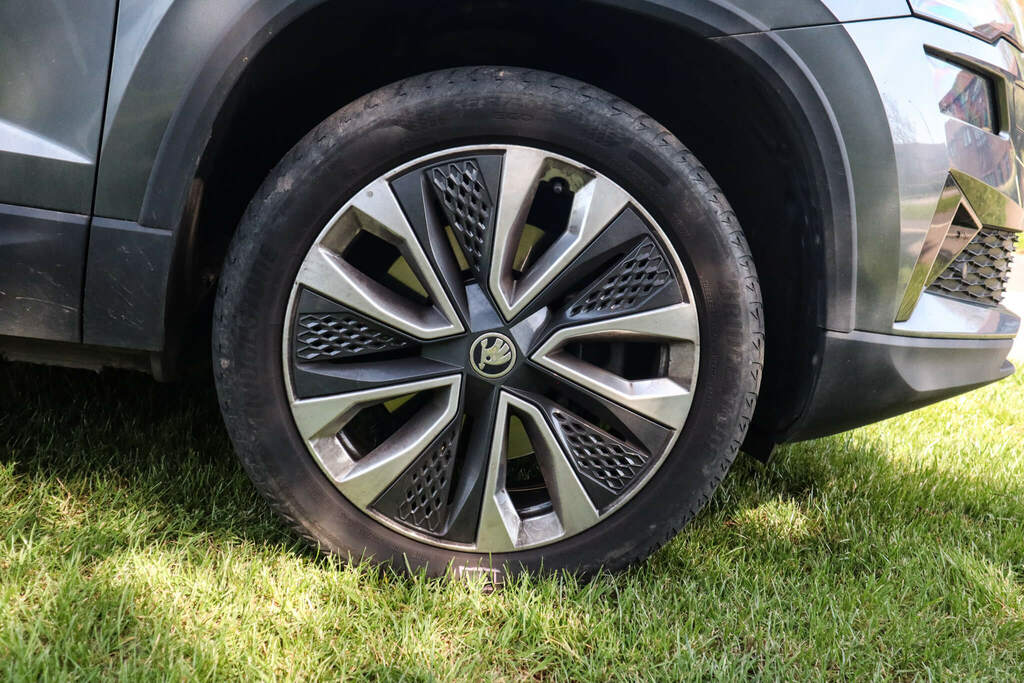 Skoda Karoq 1.5 Tsi Se L Dsg Grey #5