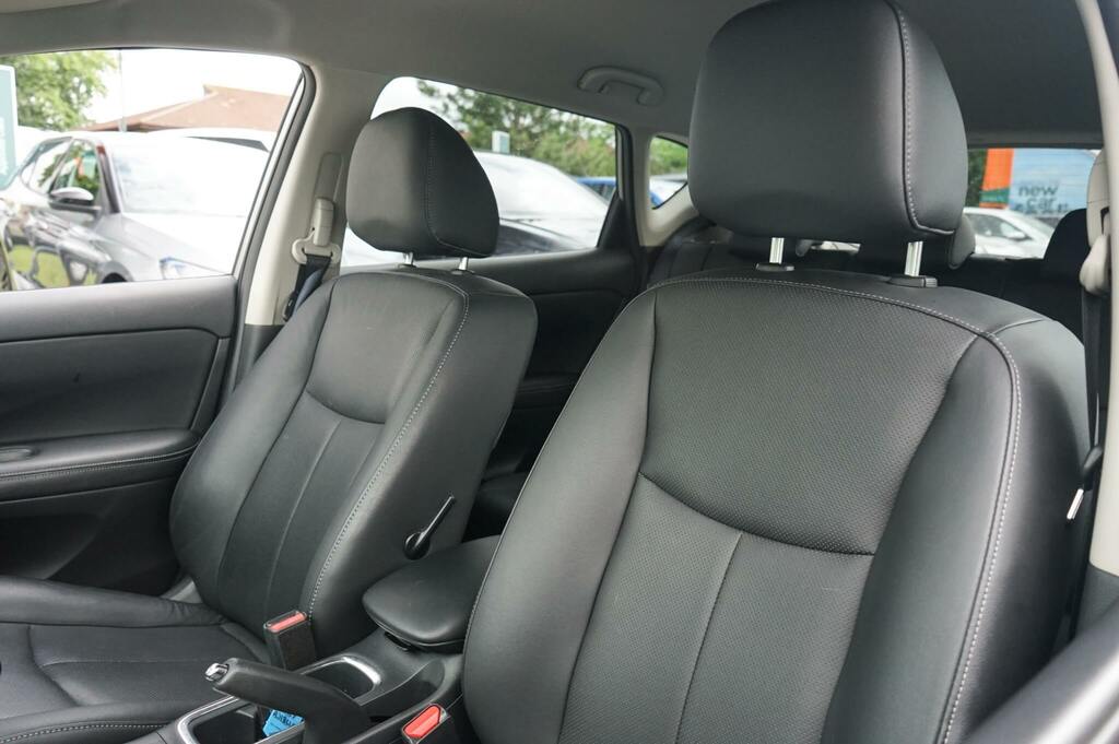 Nissan Pulsar Tekna Dig-t Xtronic Grey #8