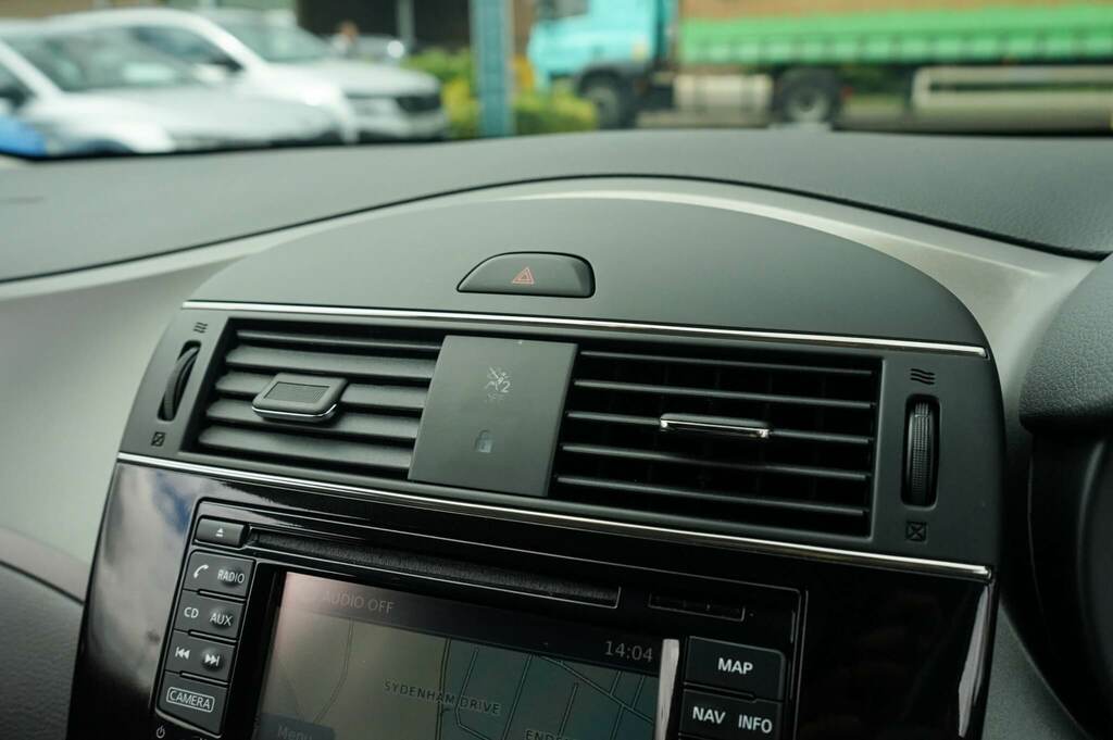 Nissan Pulsar Tekna Dig-t Xtronic Grey #37