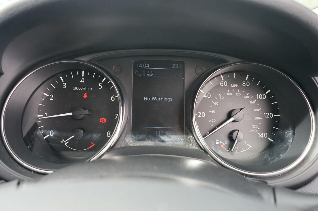 Nissan Pulsar Tekna Dig-t Xtronic Grey #27