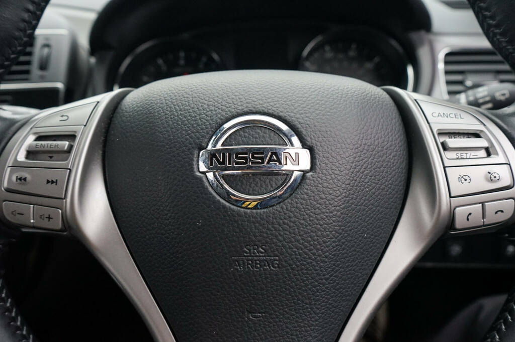 Nissan Pulsar Tekna Dig-t Xtronic Grey #34