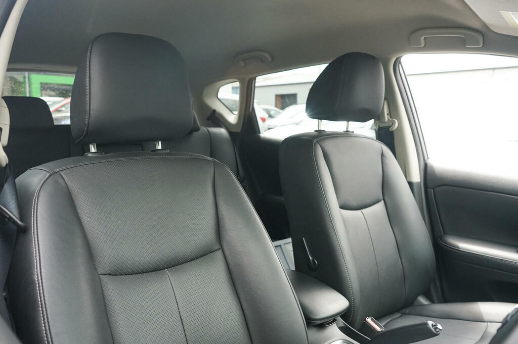 Nissan Pulsar Tekna Dig-t Xtronic Grey #20