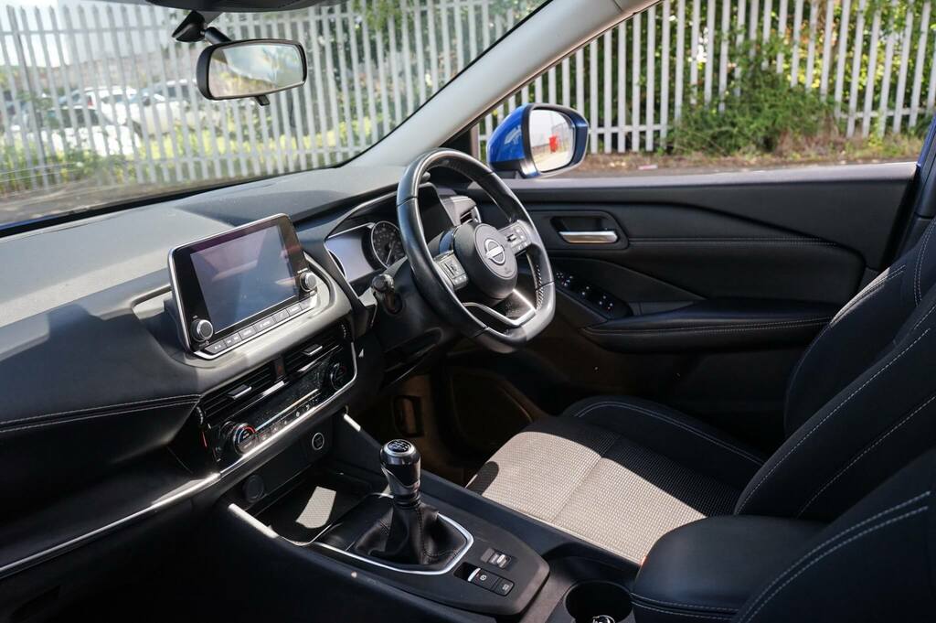 Nissan Qashqai 1.3 Dig-t Mh Acenta Premium VO72KLC Blue #2