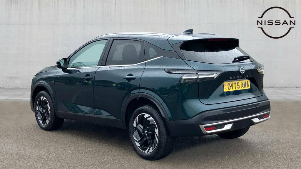 Nissan Qashqai 1.3 Dig-t Mh N-connecta OV75AWA Green #5