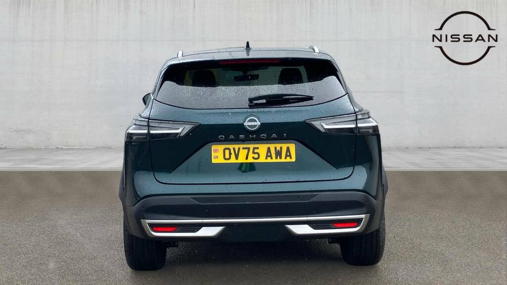 Nissan Qashqai 1.3 Dig-t Mh N-connecta OV75AWA Green #3