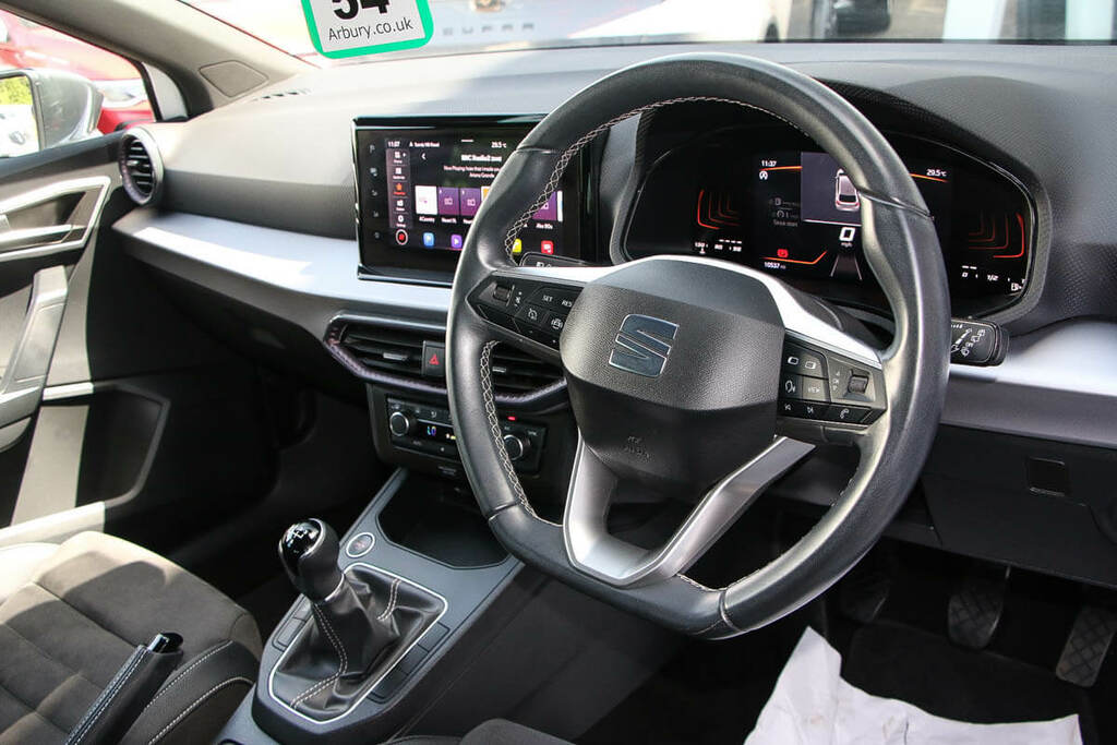 Seat Ibiza 1.0 Tsi 95 Xcellence FX23WKO White #6