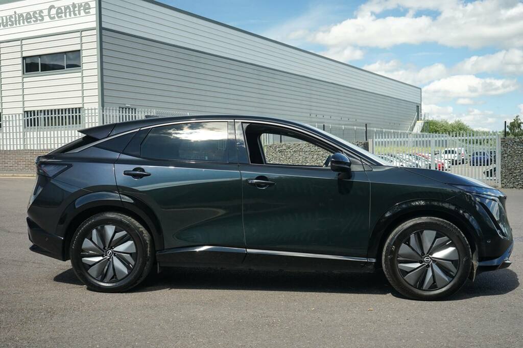 Nissan Ariya 225Kw Evolve 87Kwh 22Kwch E-4orce Green #4