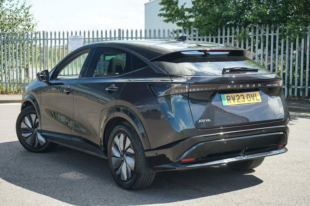 Nissan Ariya 225Kw Evolve 87Kwh 22Kwch E-4orce Green #3