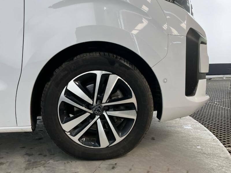 Peugeot e-Traveller 100Kw Allure Standard 8 Seat 75Kwh White #3