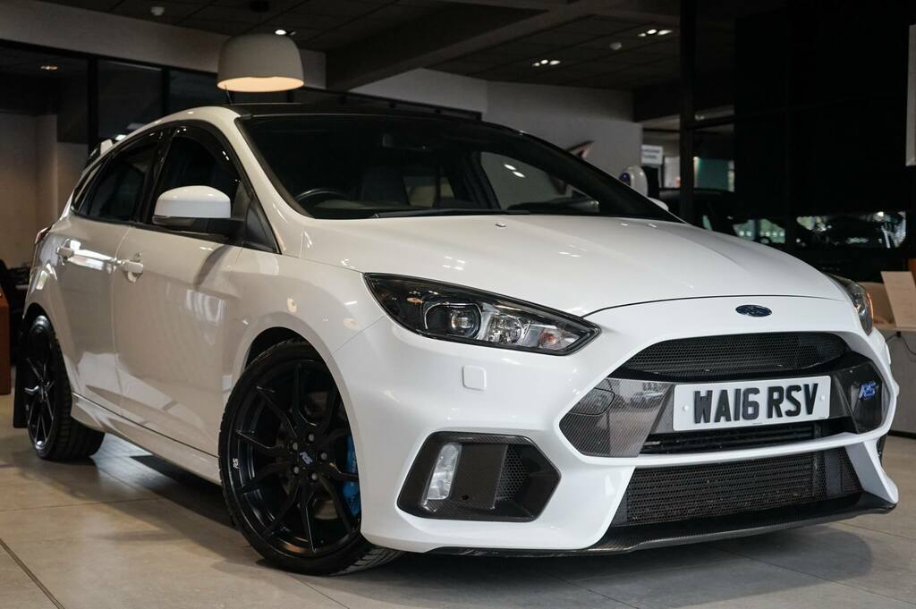 Ford Focus 2.3 Ecoboost White
