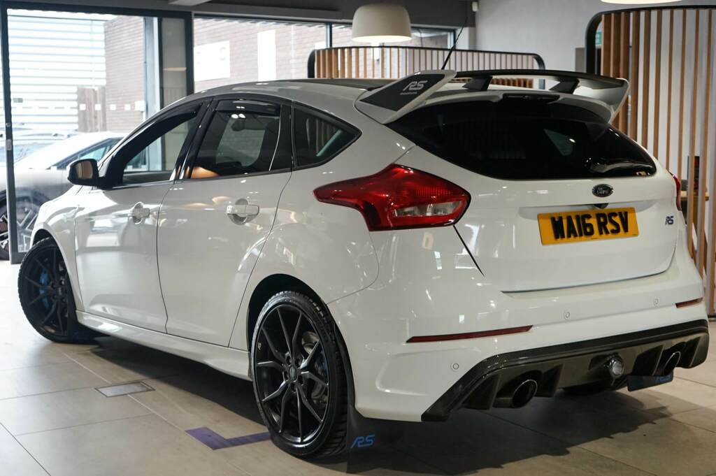 Ford Focus 2.3 Ecoboost White #3