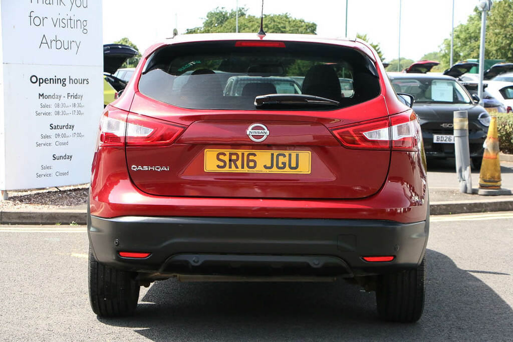 Nissan Qashqai 1.2 Dig-t N-tec Red #3