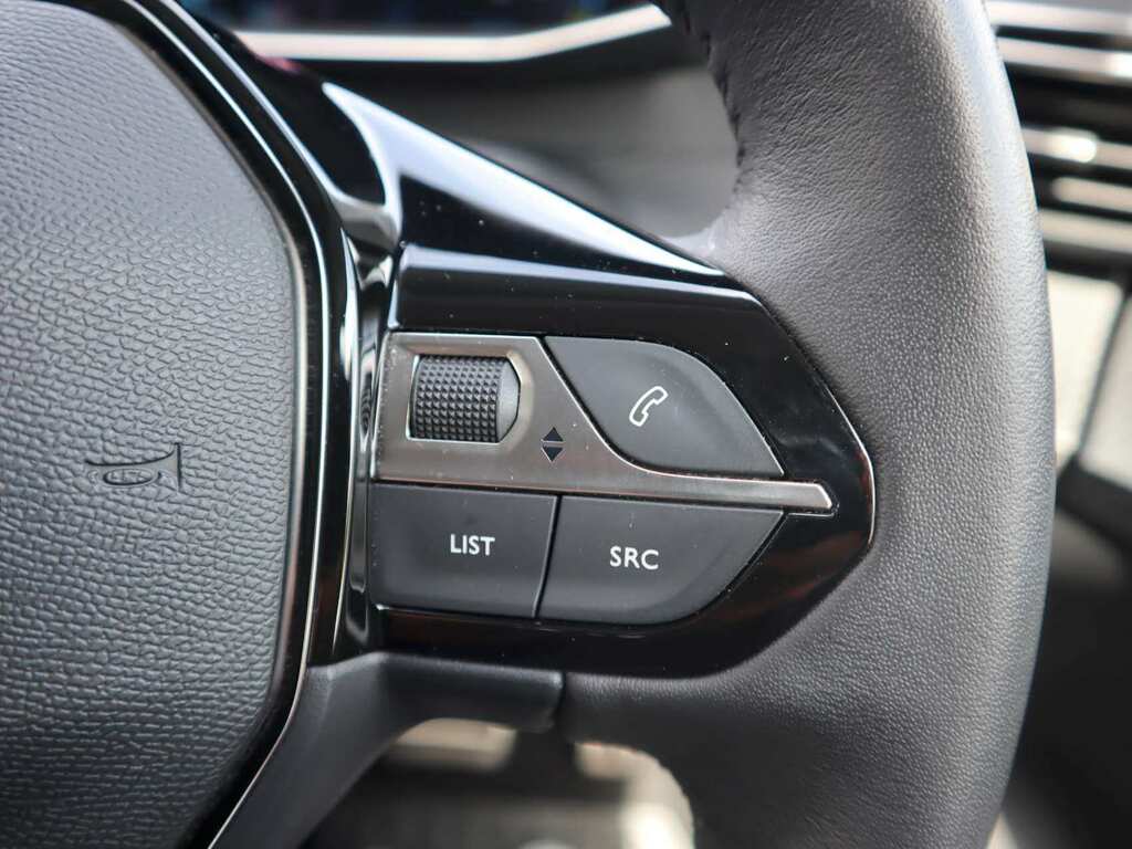 Peugeot e-208 50Kwh Gt Premium Yellow #46