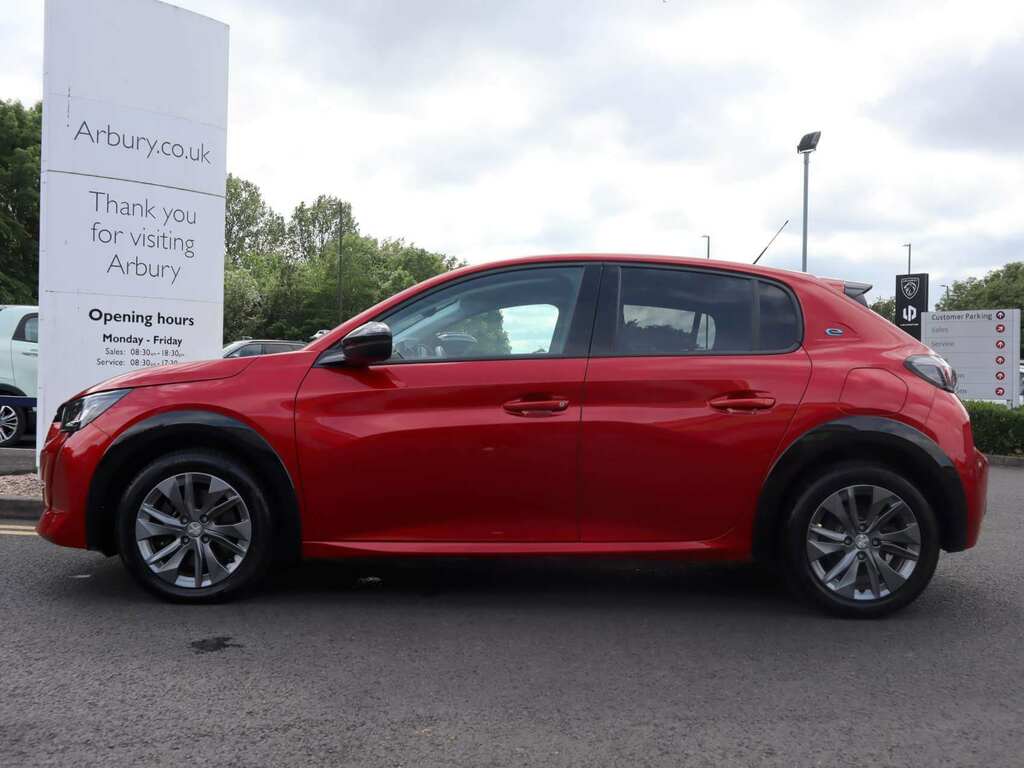 Peugeot e-208 100Kw Allure Premium 50Kwh Red #4