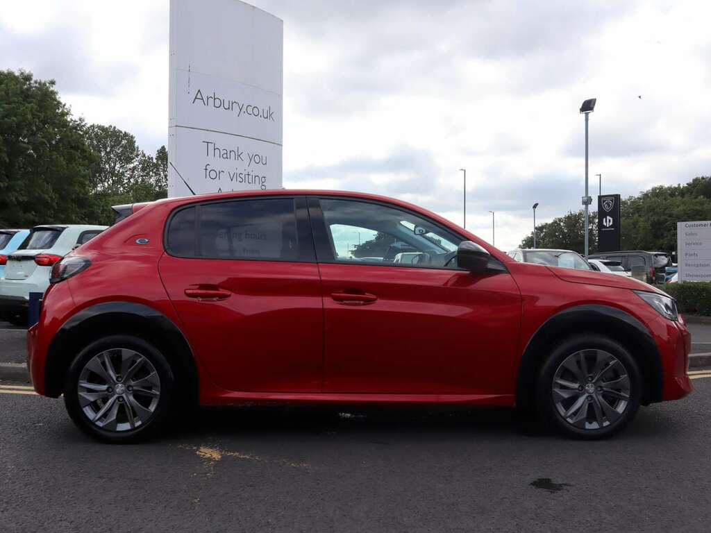 Peugeot e-208 100Kw Allure Premium 50Kwh Red #5