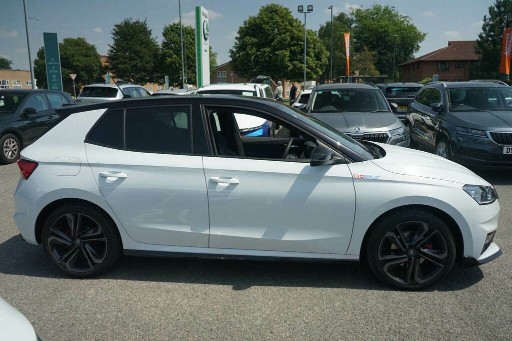 Skoda Fabia 1.5 Tsi 177 130 Dsg BT26EBX White #4