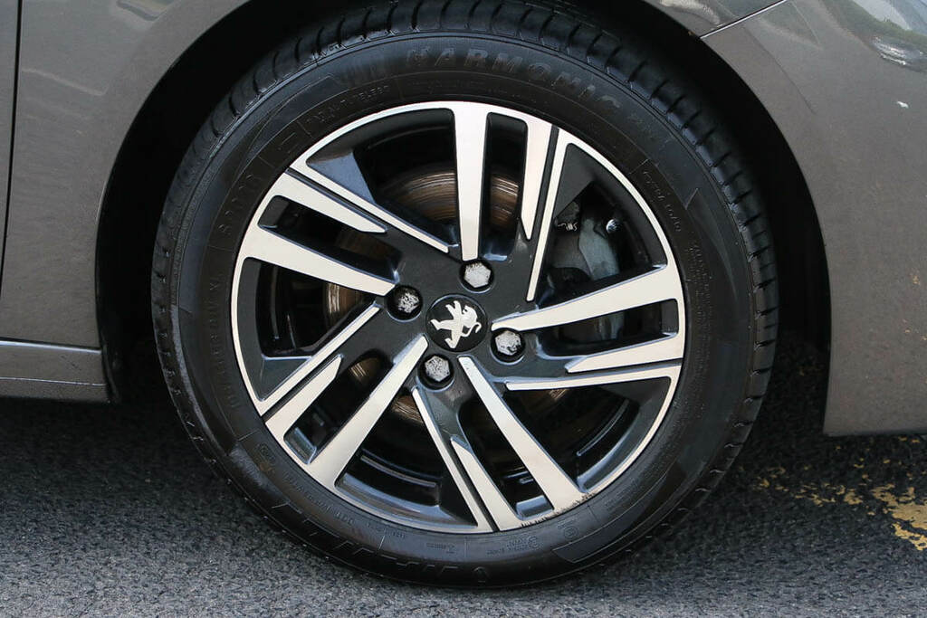Peugeot 208 1.2L 100 Ss 6-Speed Grey #6