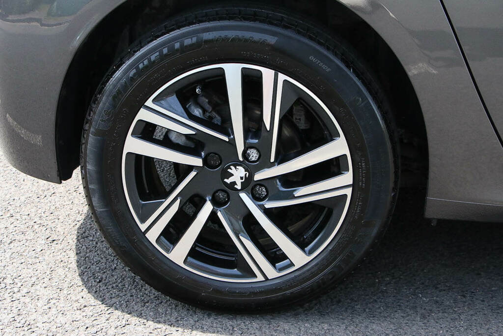 Peugeot 208 1.2L 100 Ss 6-Speed Grey #5