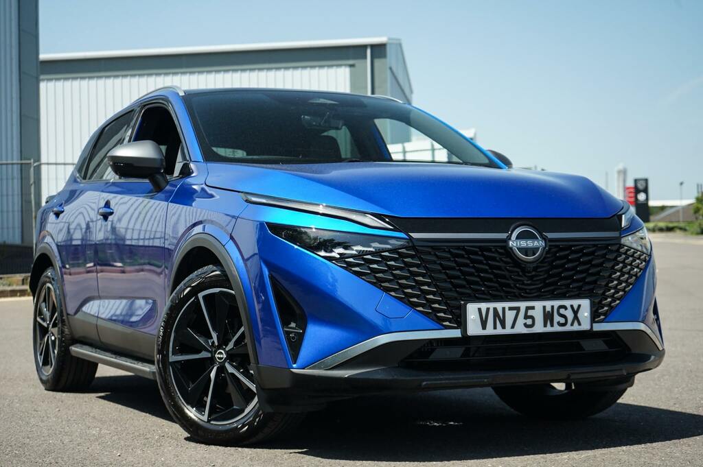 Nissan Qashqai 1.3 Dig-t Mh Tekna Blue