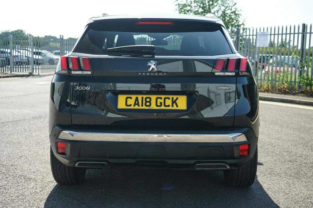 Peugeot 3008 1.2 Puretech Gt Line Black #4