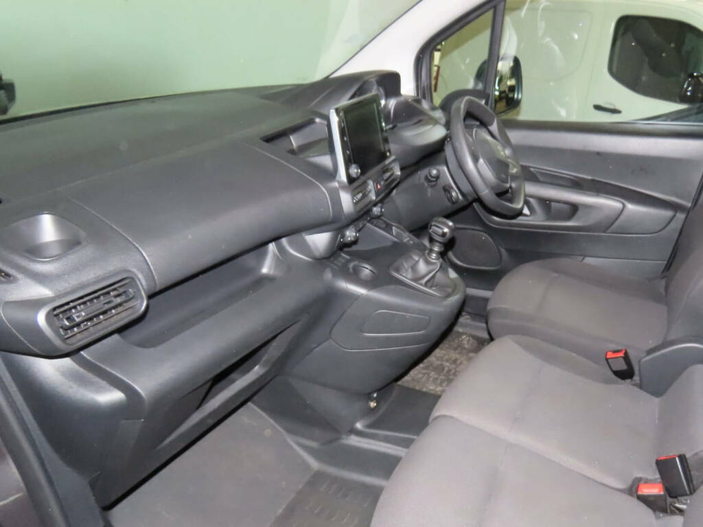Peugeot Partner 950 1.5 Bluehdi 100 Professional Premium Van Grey #6