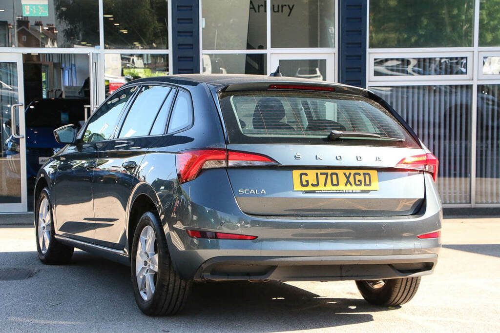 Skoda Scala 1.0 Tsi Se Dsg Grey #4