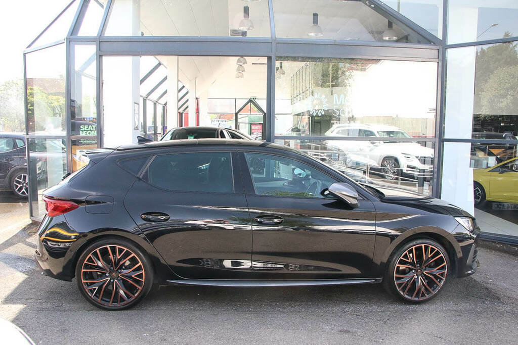Cupra Leon 1.4 Ehybrid Vz2 Design Edition Dsg Black #4