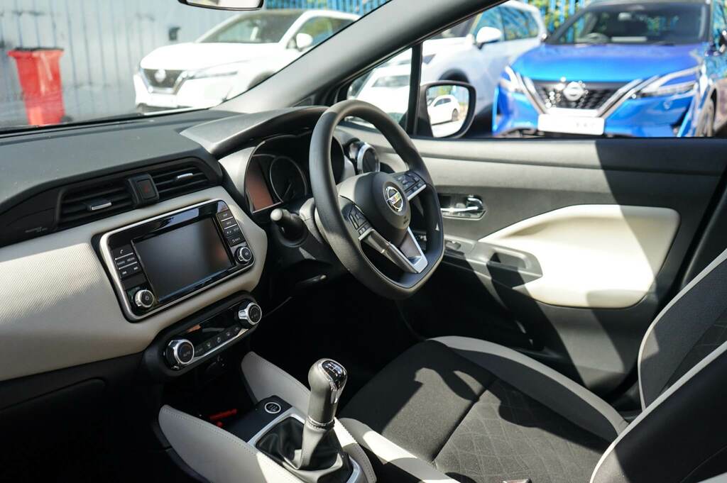 Nissan Micra 1.0 Acenta Limited Edition White #2