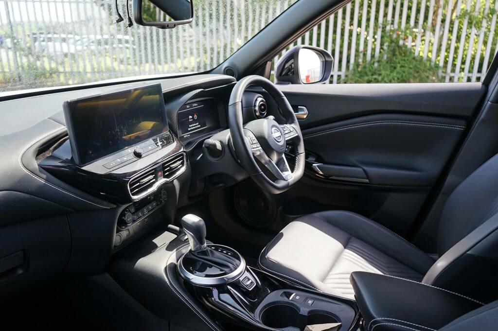 Nissan Juke 1.0 Dig-t Tekna Dct VX75ZXO Grey #2