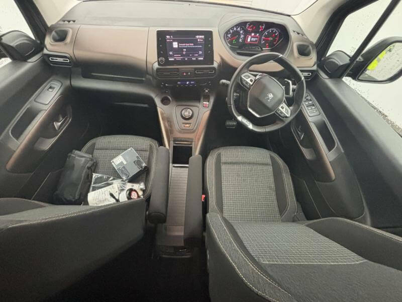 Peugeot Rifter 1.2 Puretech 130 Gt Eat8 Grey #5