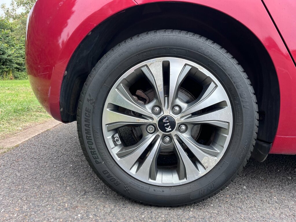 Kia Venga 1.4 Ecodynamics 2 Euro 5 Ss 5... Red #7