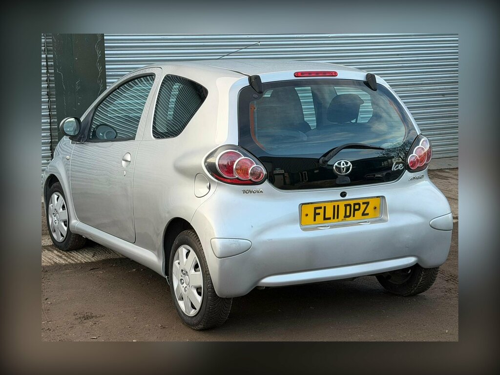 Toyota Aygo 1.0 Vvt-i Ice Euro 5 Silver #6