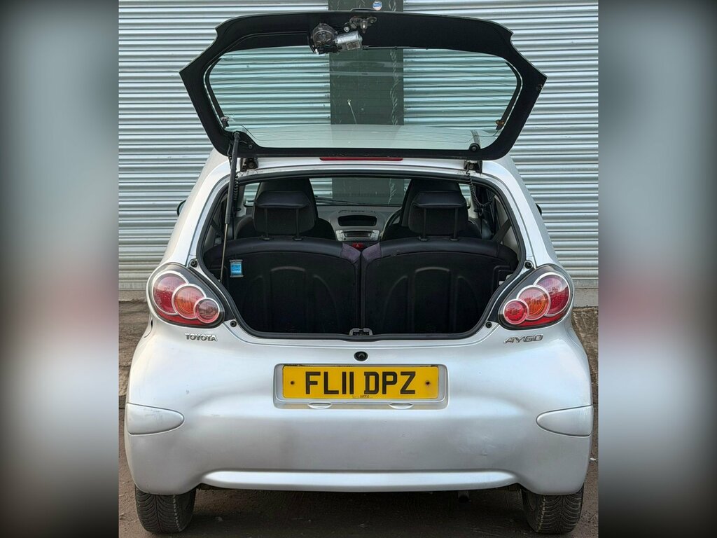 Toyota Aygo Ice Red #11