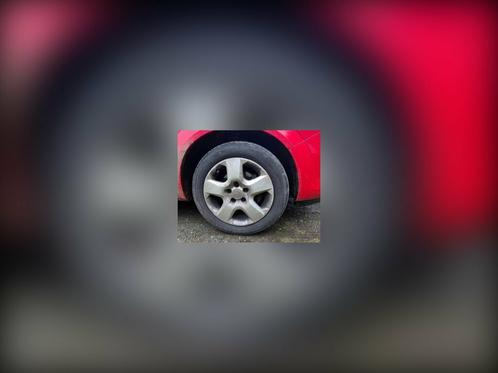 Vauxhall Zafira 1.6 16V Exclusiv Euro 5 Red #2