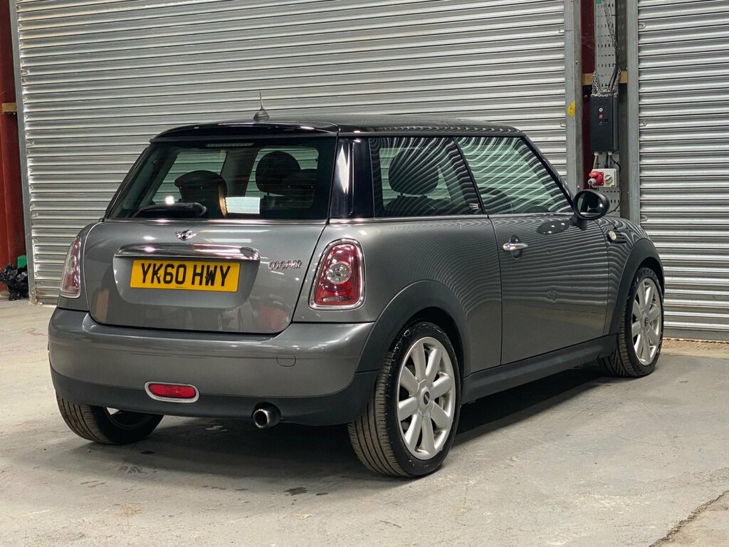 Mini Hatch Cooper D White #16