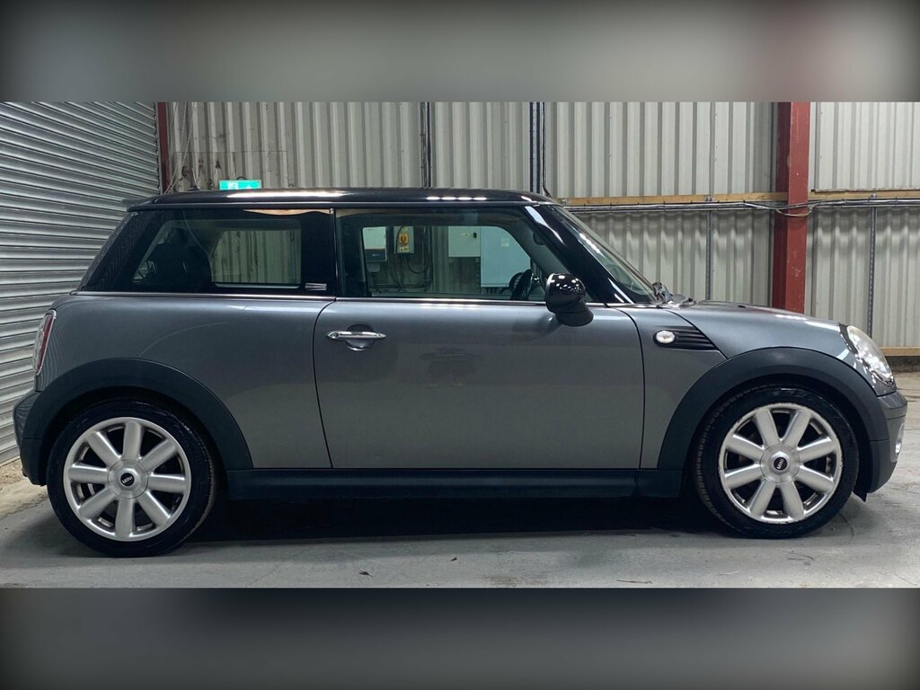 Mini Hatch Cooper D White #5