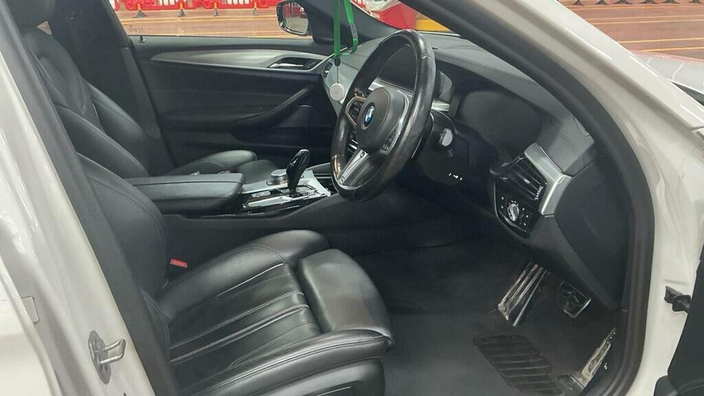 BMW 5 Series Se Blue #21