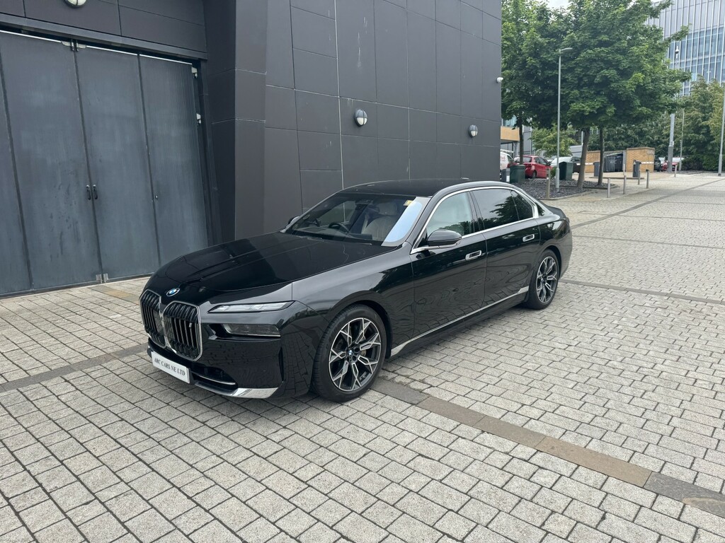 BMW i7 I7 Xdrive60 Excellence Pro 2023 Black #5