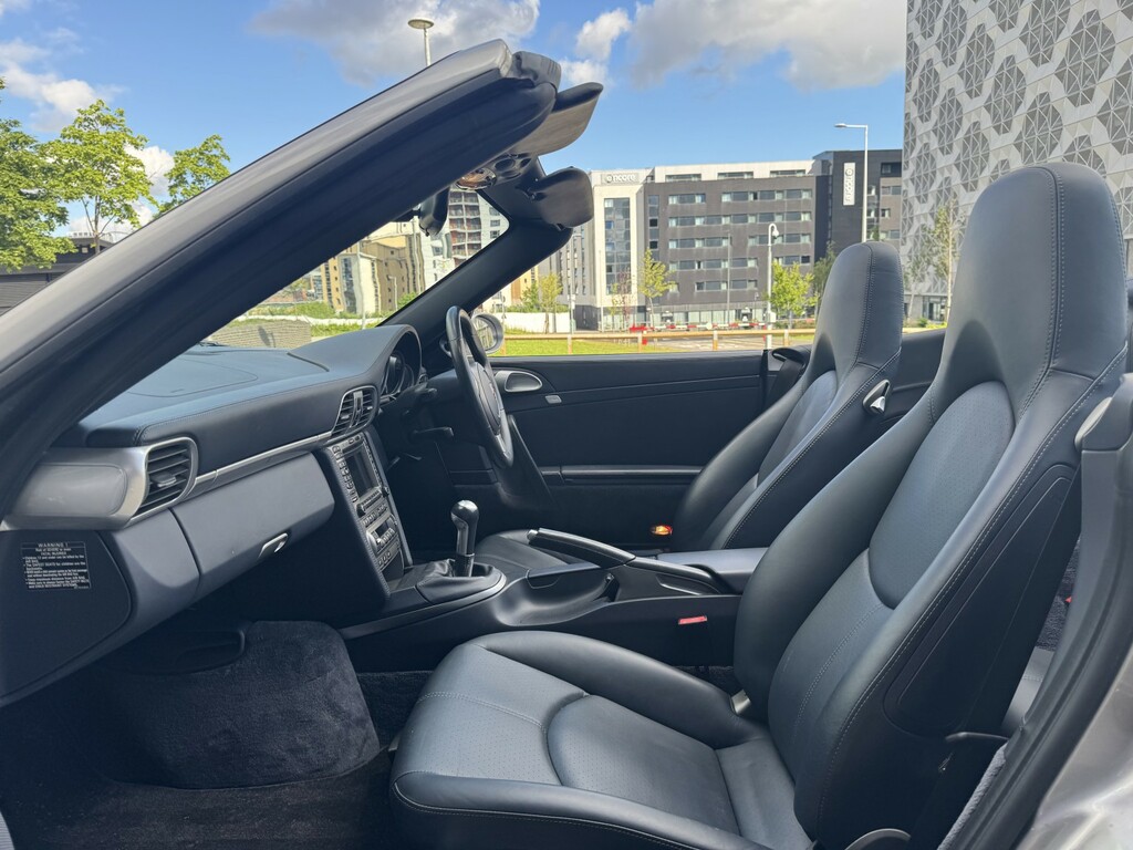 Porsche 911 Convertible Silver #13