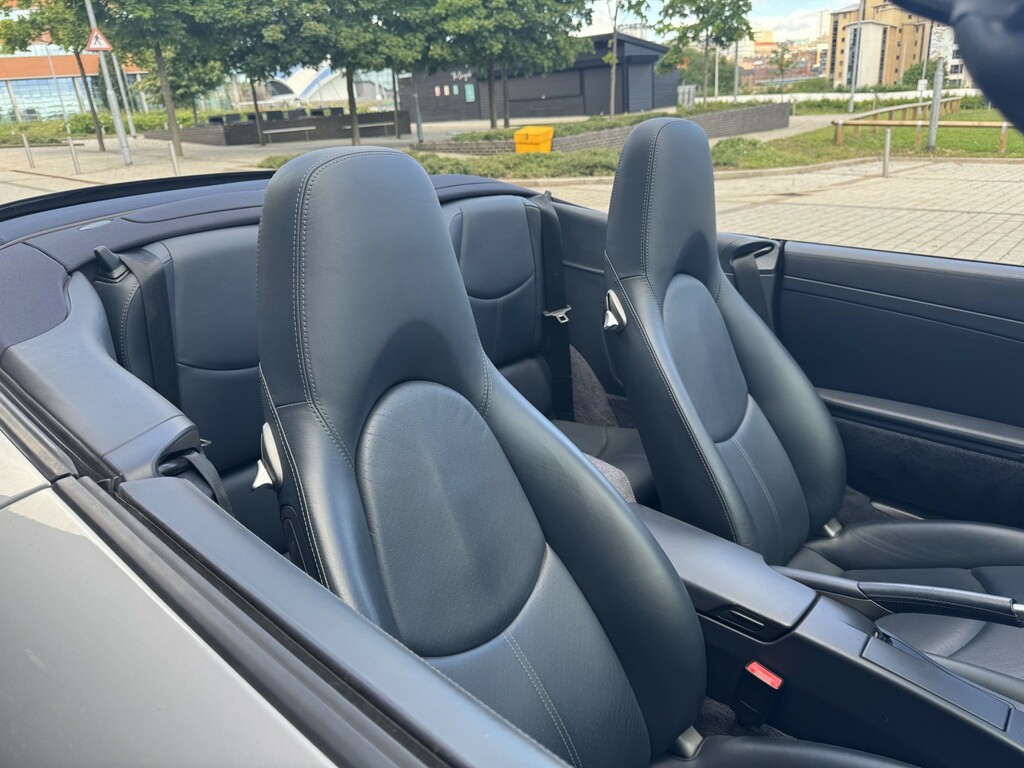 Porsche 911 Convertible Silver #11