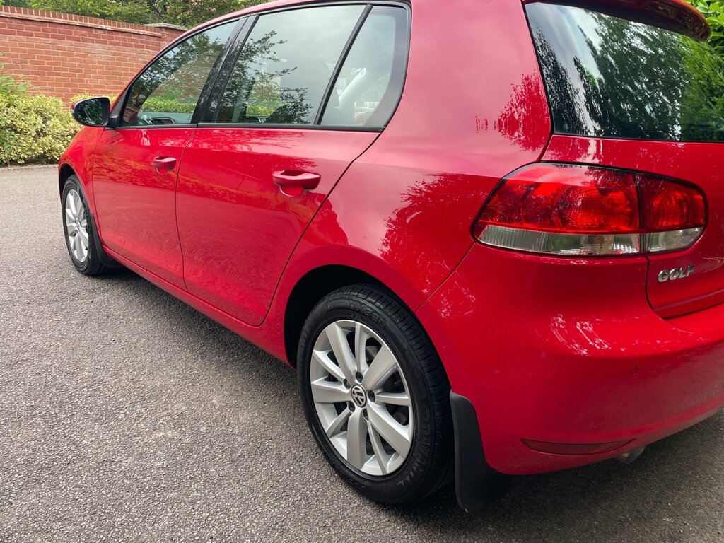 Volkswagen Golf 1.6 Tdi Match Hatchback Dsg Euro 5 105 Red #4